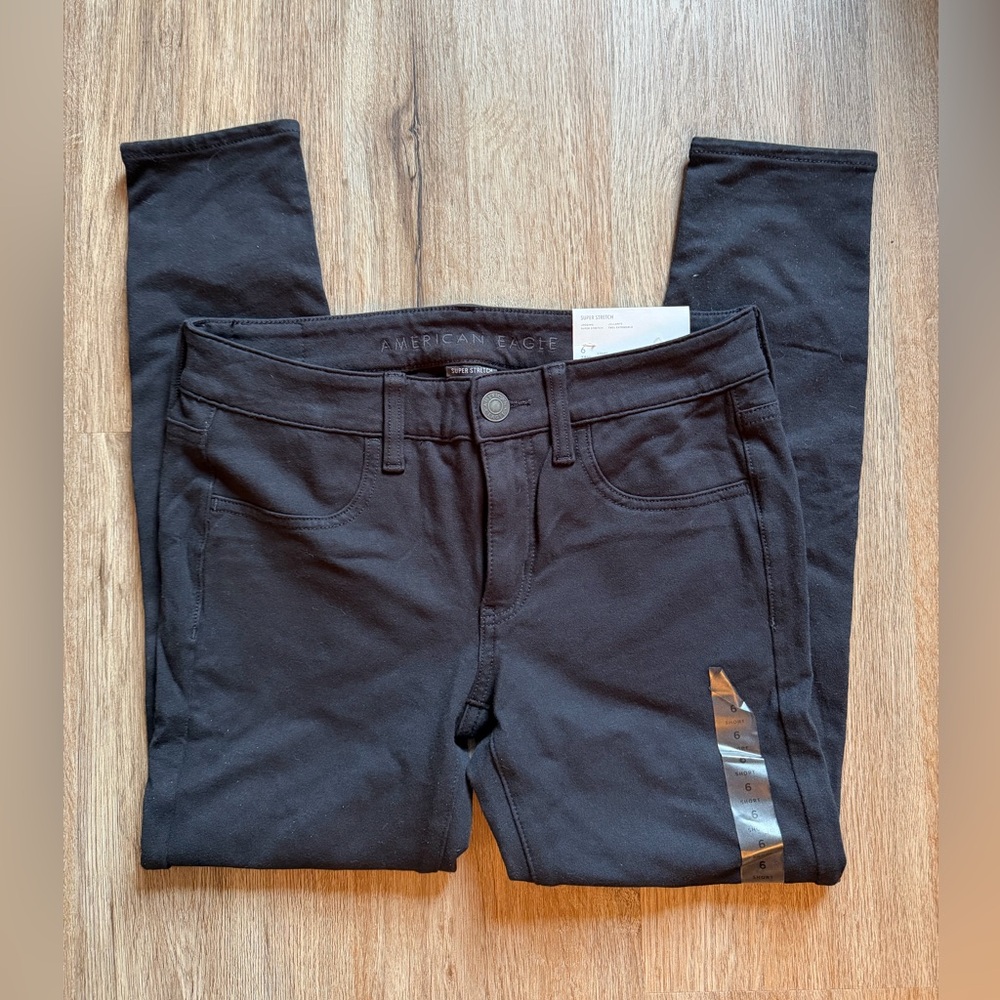 NWT American Eagle Black Jeggings Size 6